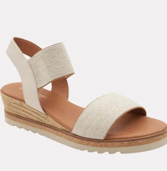 The Elastic Dual Band Low Wedge Sandal in Beige Linen