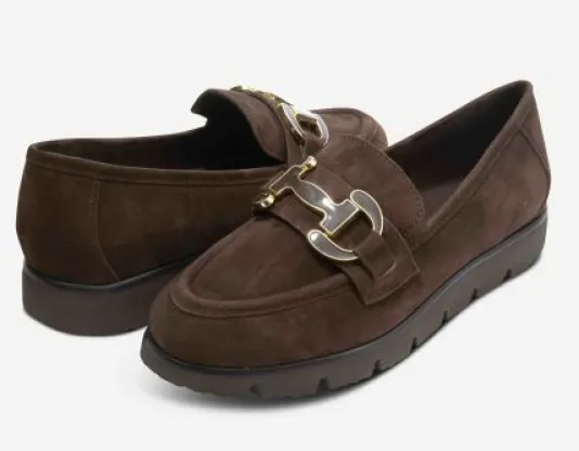 The Enamel Bit Comfort Loafer in Brown